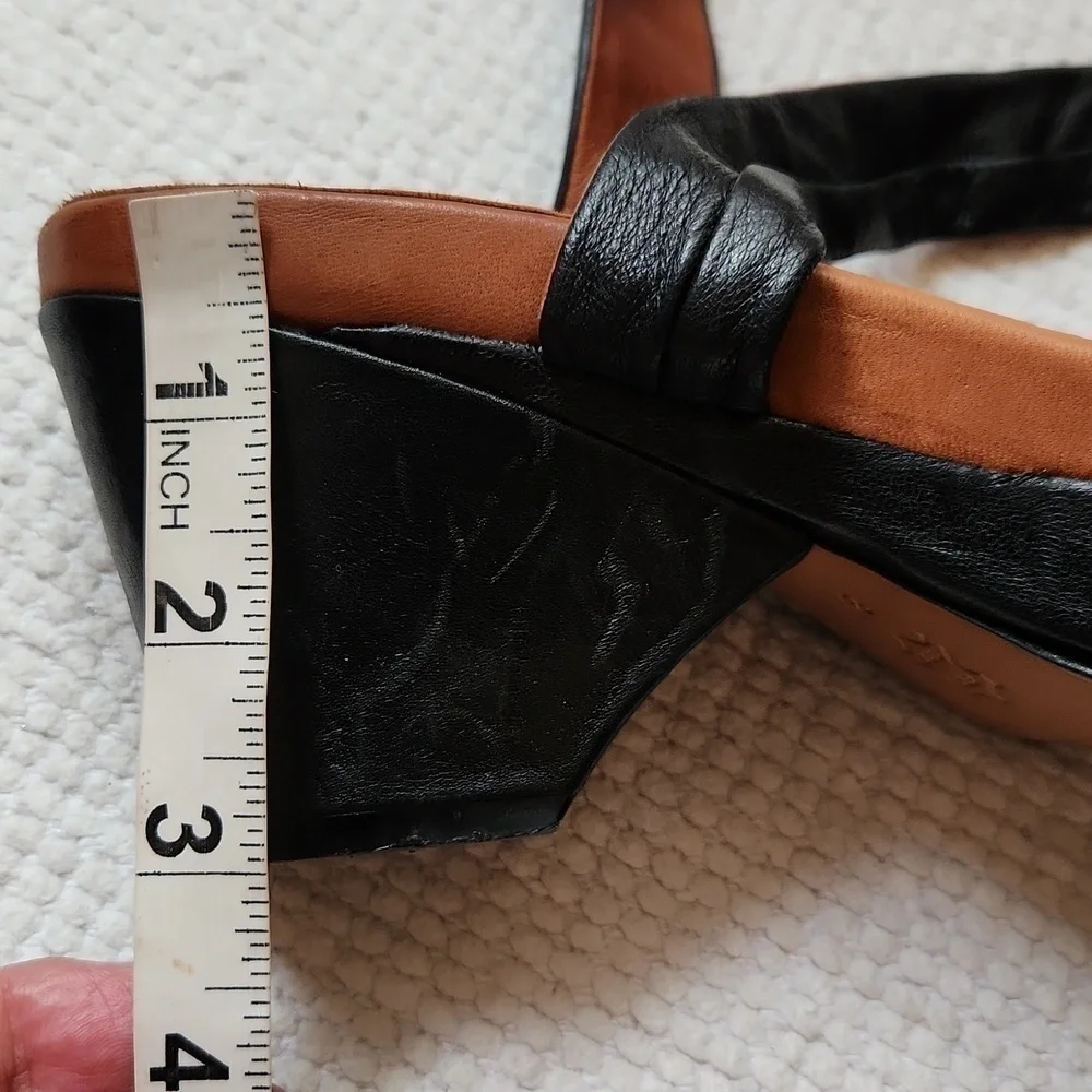 Anthropologie  Day Starr leather ankle strap platform  sandals